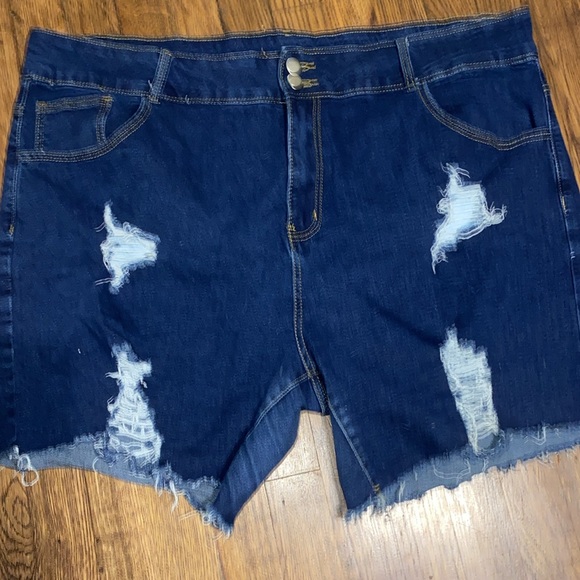 ALLEGRACE Plus Size Jean Shorts 24W - Picture 2 of 4